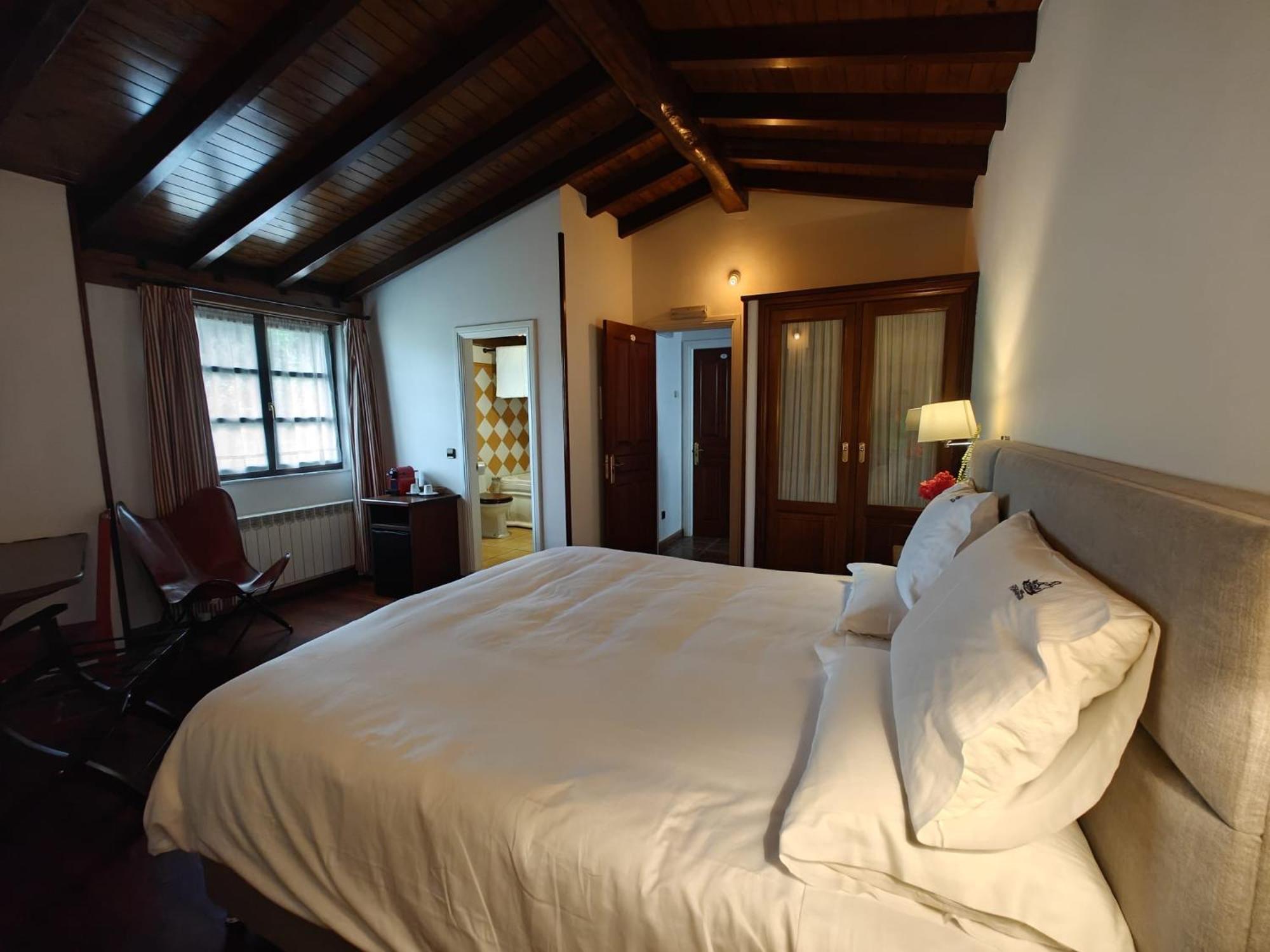 Hotel Restaurante Cabo Vidio Oviñana エクステリア 写真